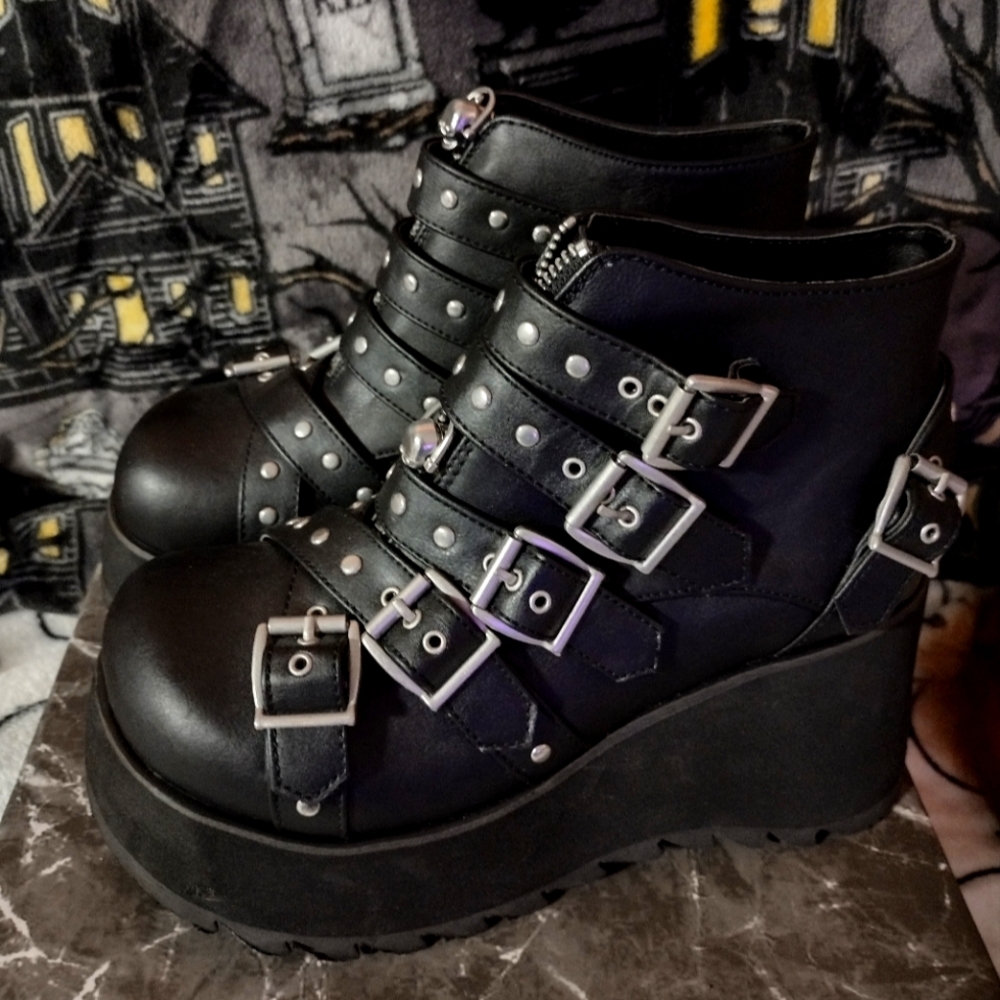 Demonia buckle straps boots gothic